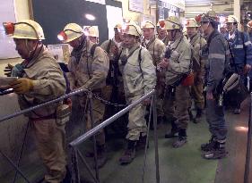 Taiheiyo coal miners descend into mine for last time